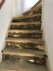 vloerbedekking trap verwijderen
